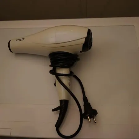 Tokaapartment アパート